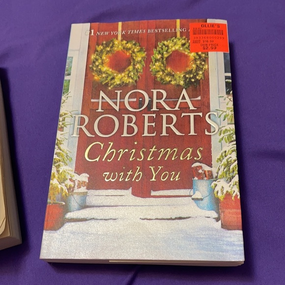 2/$10 Two great paperback novels 📚 - Picture 2 of 4